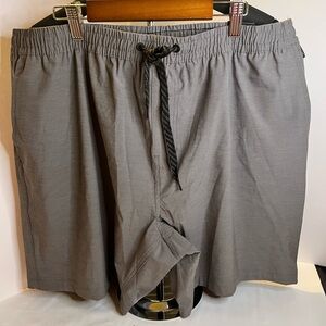 NWT Casual Men's Athleisure Flat Front Drawstring Shorts in Gray